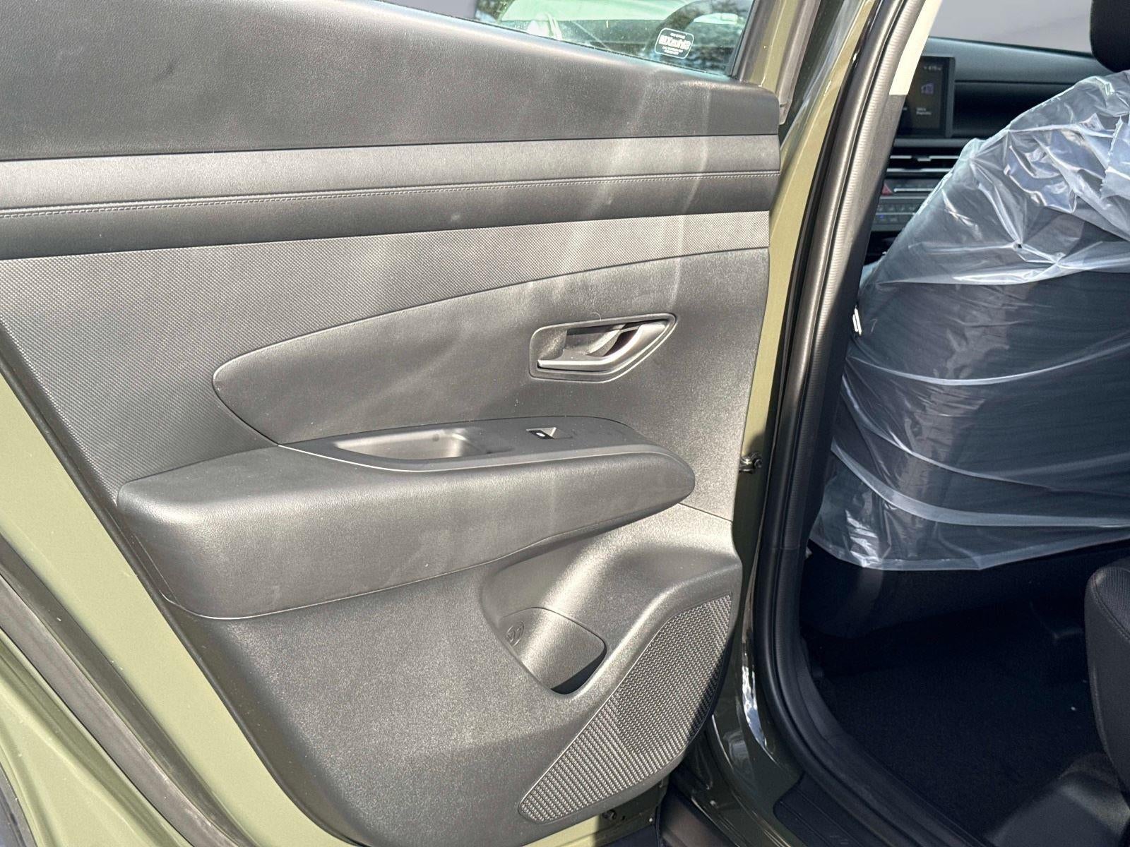 2026 Hyundai TUCSON SE FWD