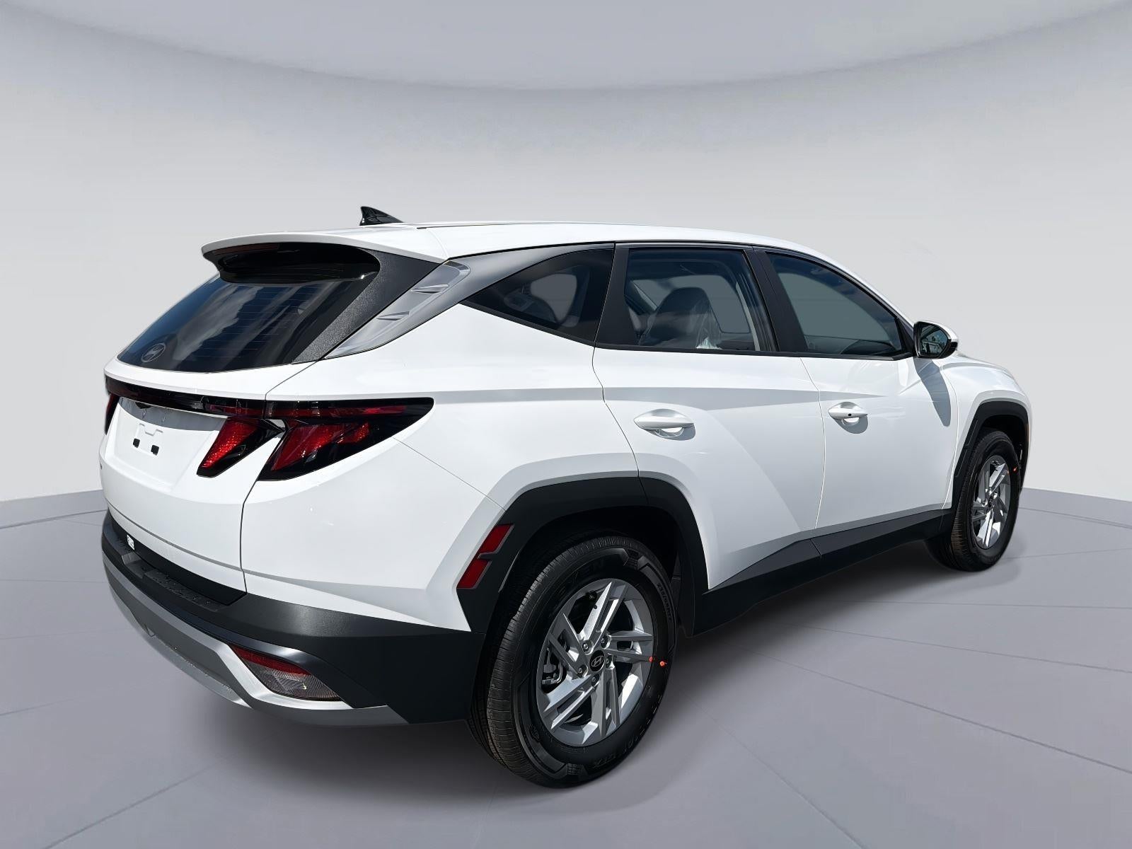 2026 Hyundai TUCSON SE FWD