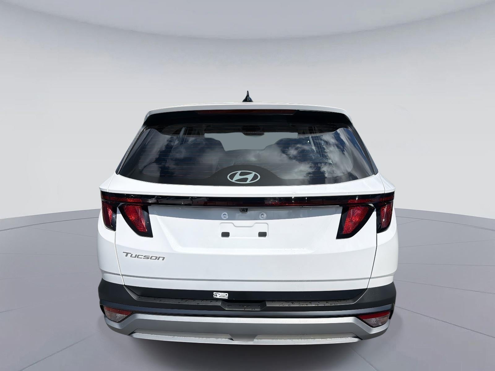 2026 Hyundai TUCSON SE FWD