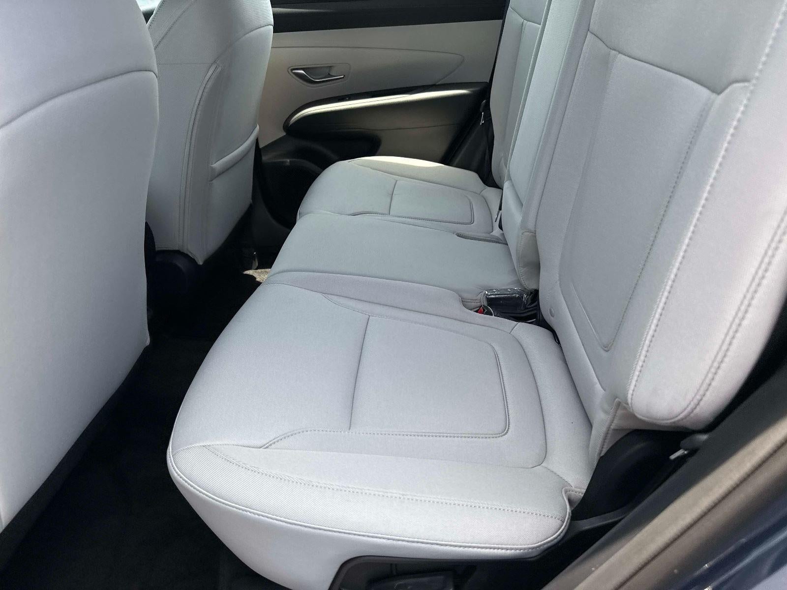 2026 Hyundai TUCSON SE FWD