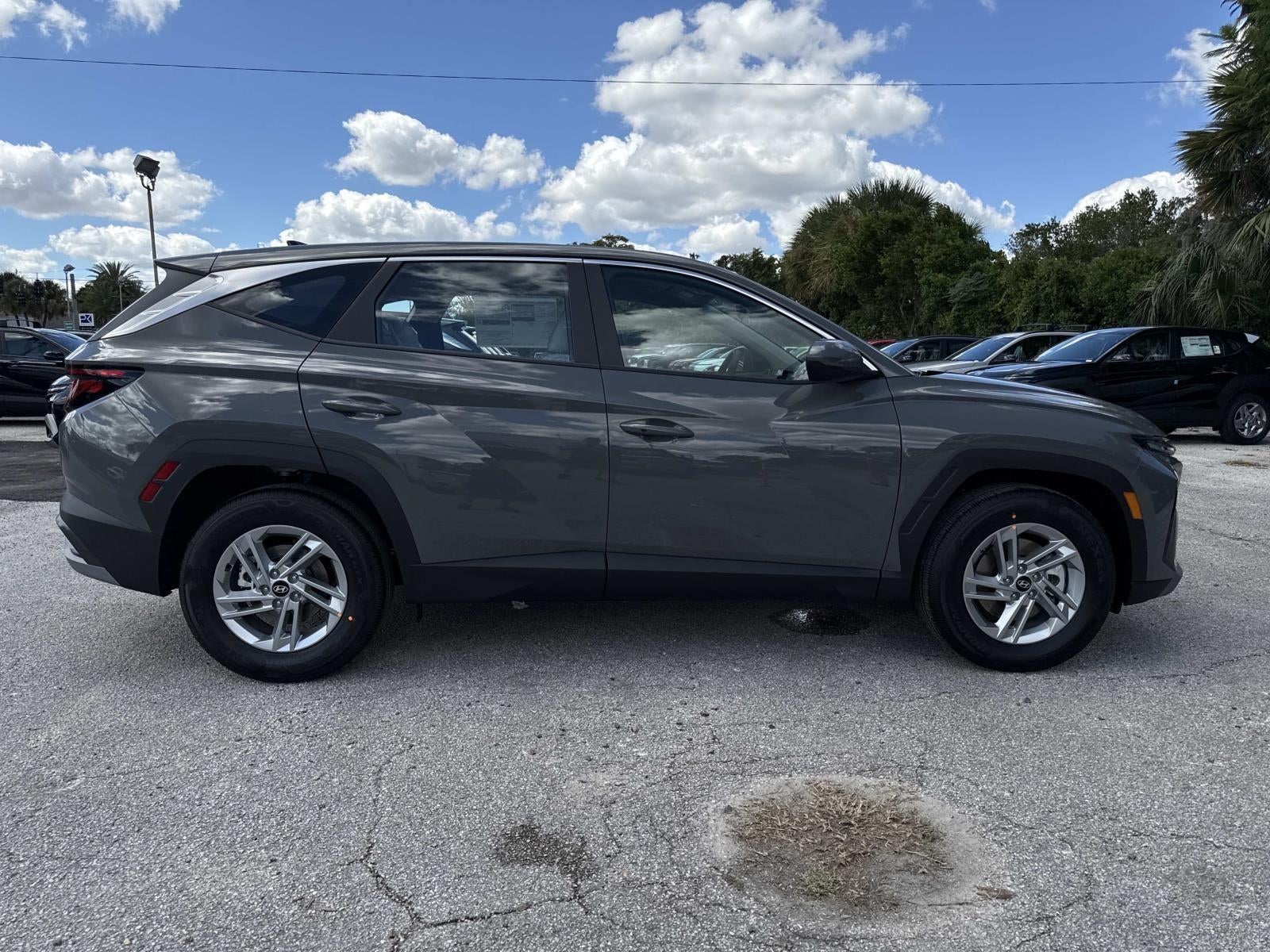 2026 Hyundai TUCSON SE FWD