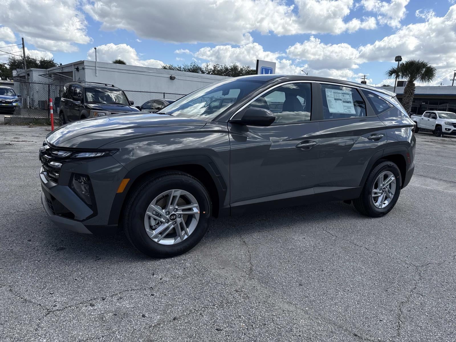 2026 Hyundai TUCSON SE FWD