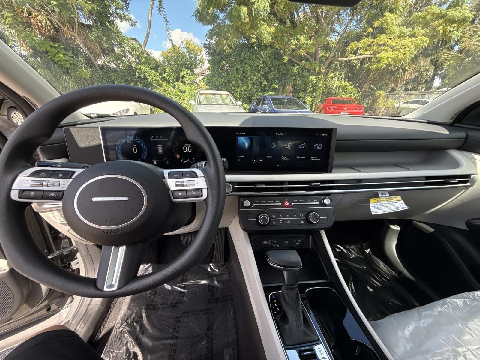 2026 Hyundai TUCSON SE FWD