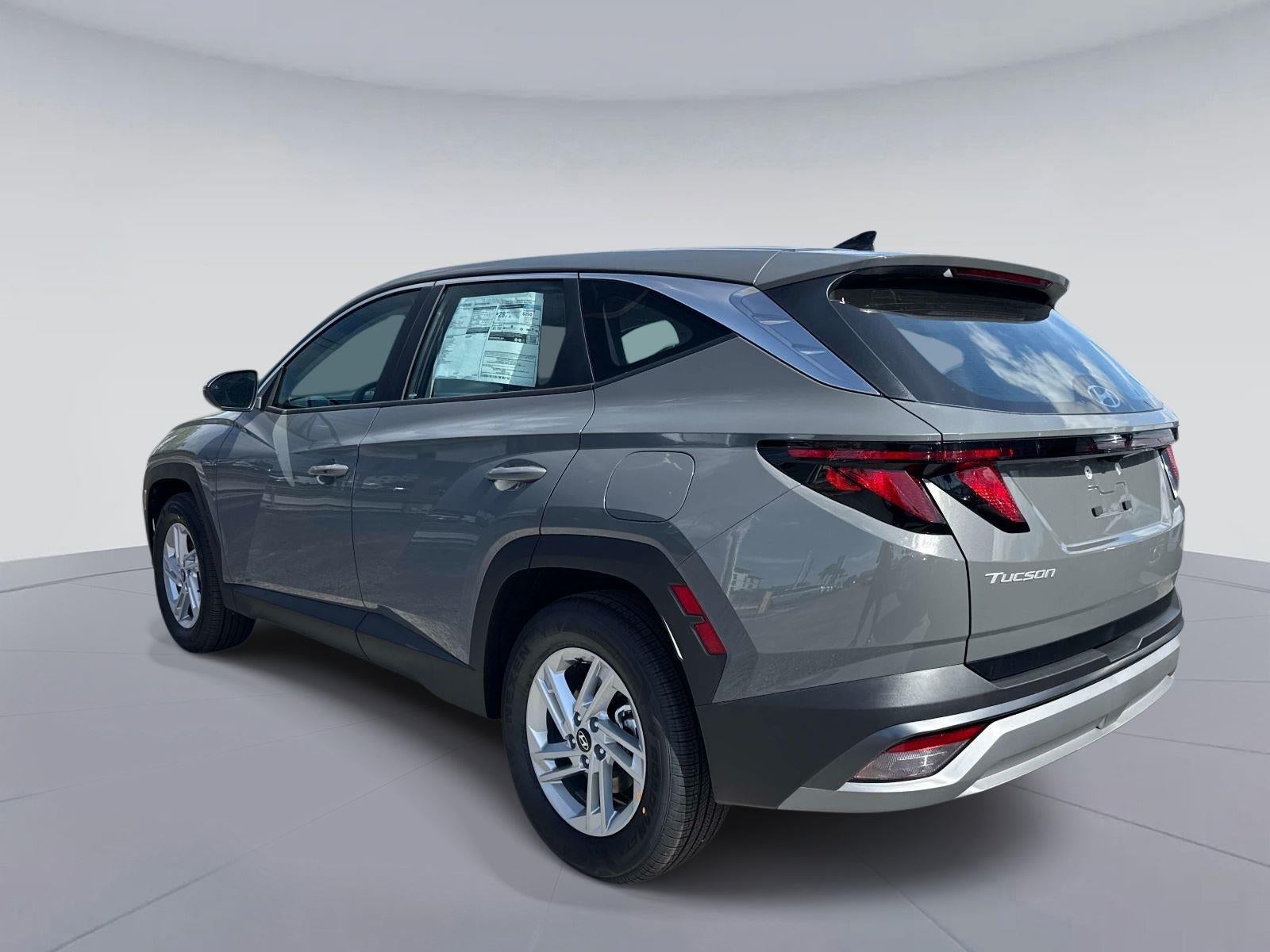 2026 Hyundai TUCSON SE FWD