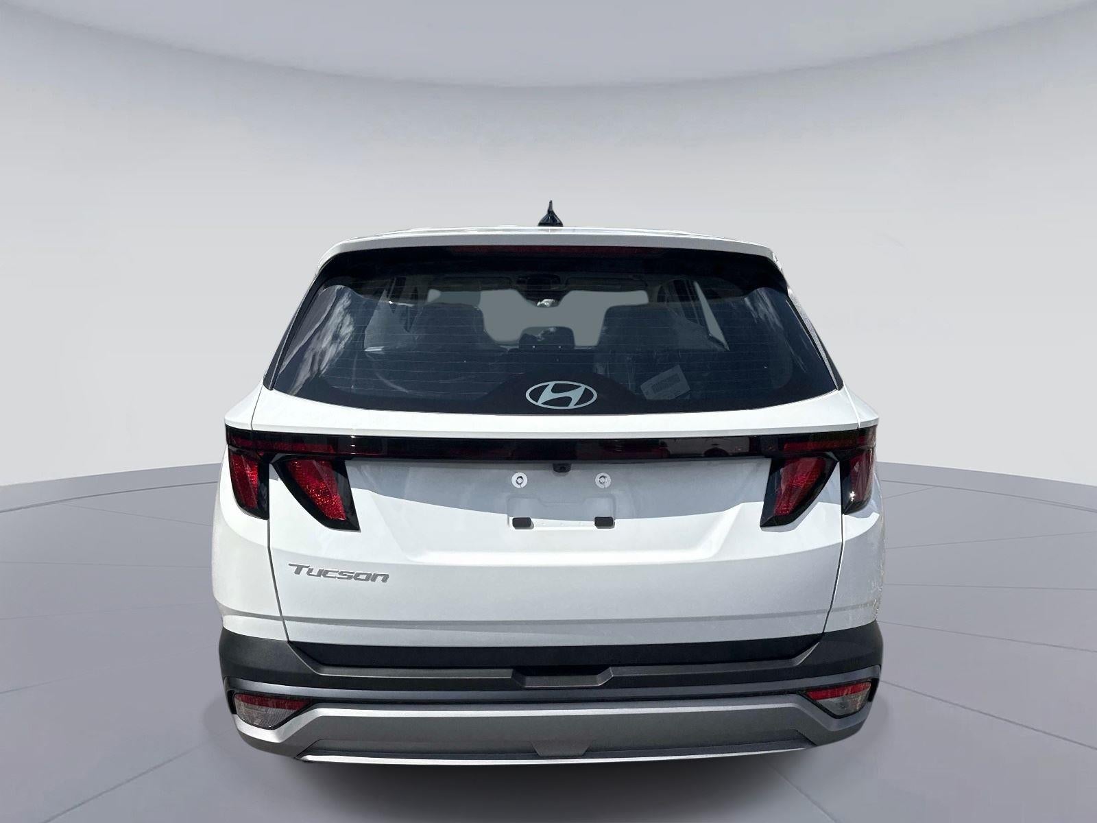 2026 Hyundai TUCSON SE FWD