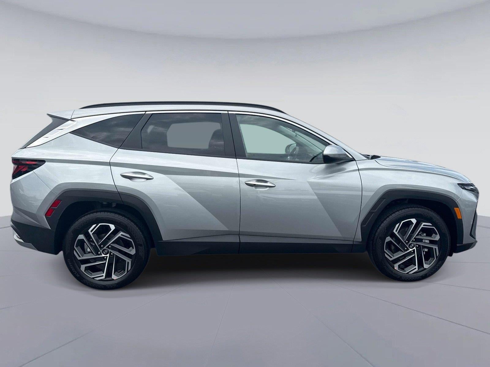 2026 Hyundai TUCSON SEL Plus FWD