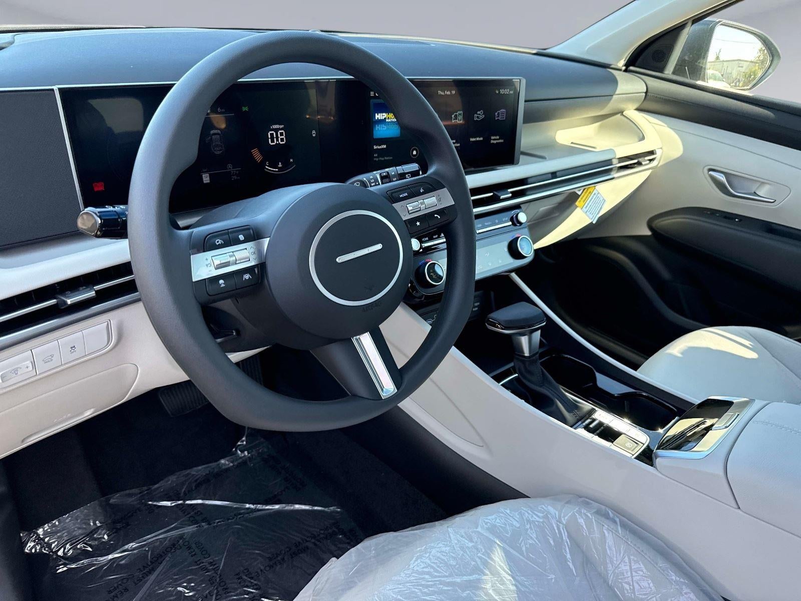 2026 Hyundai TUCSON SEL FWD