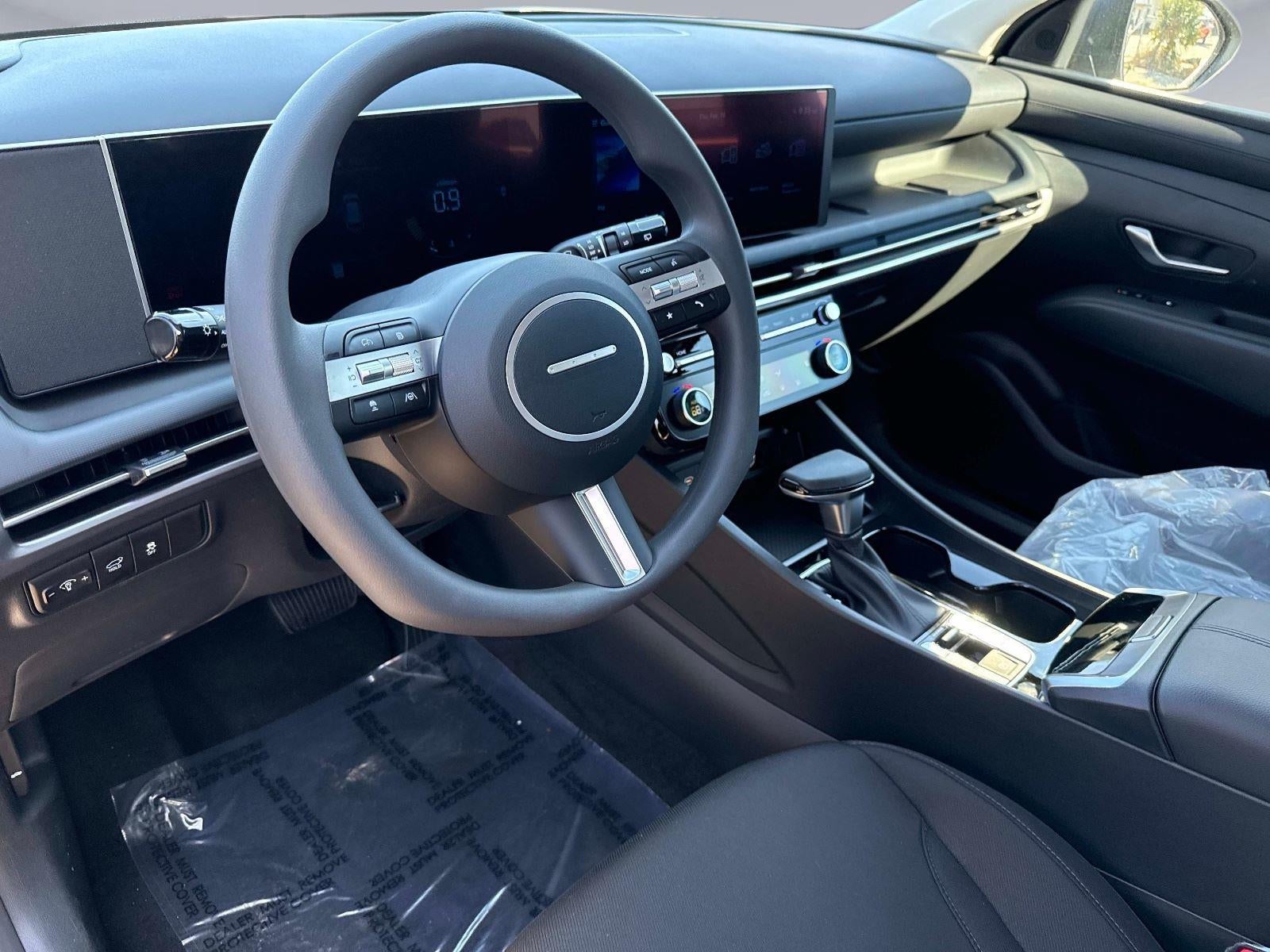 2026 Hyundai TUCSON SEL FWD