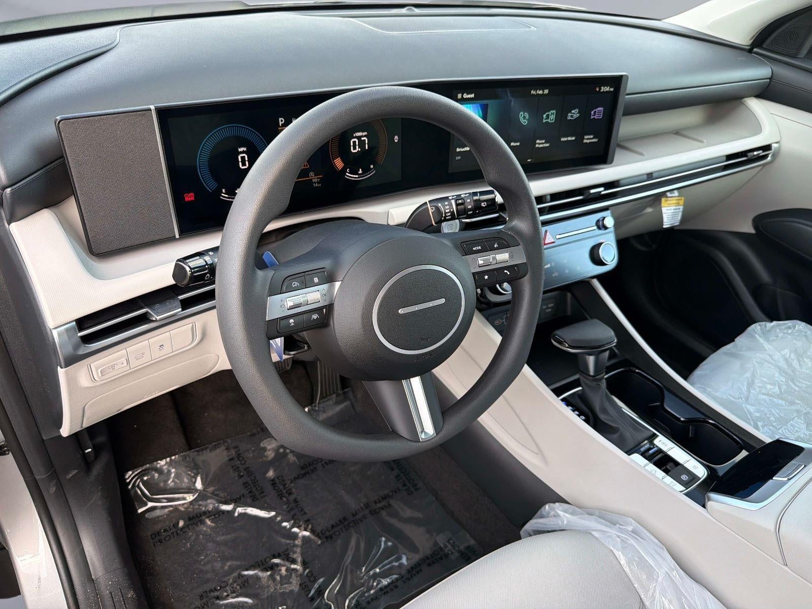 2026 Hyundai TUCSON SEL FWD