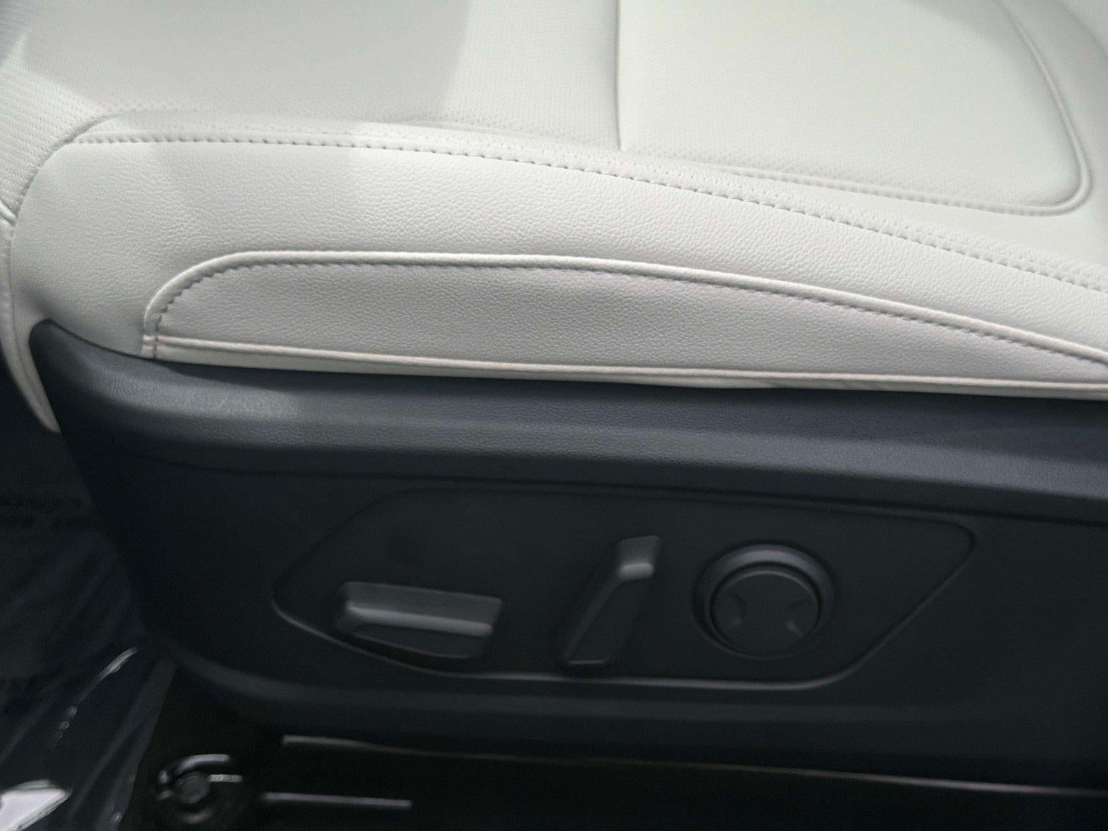 2026 Hyundai TUCSON SEL CONV SEL Premium FWD