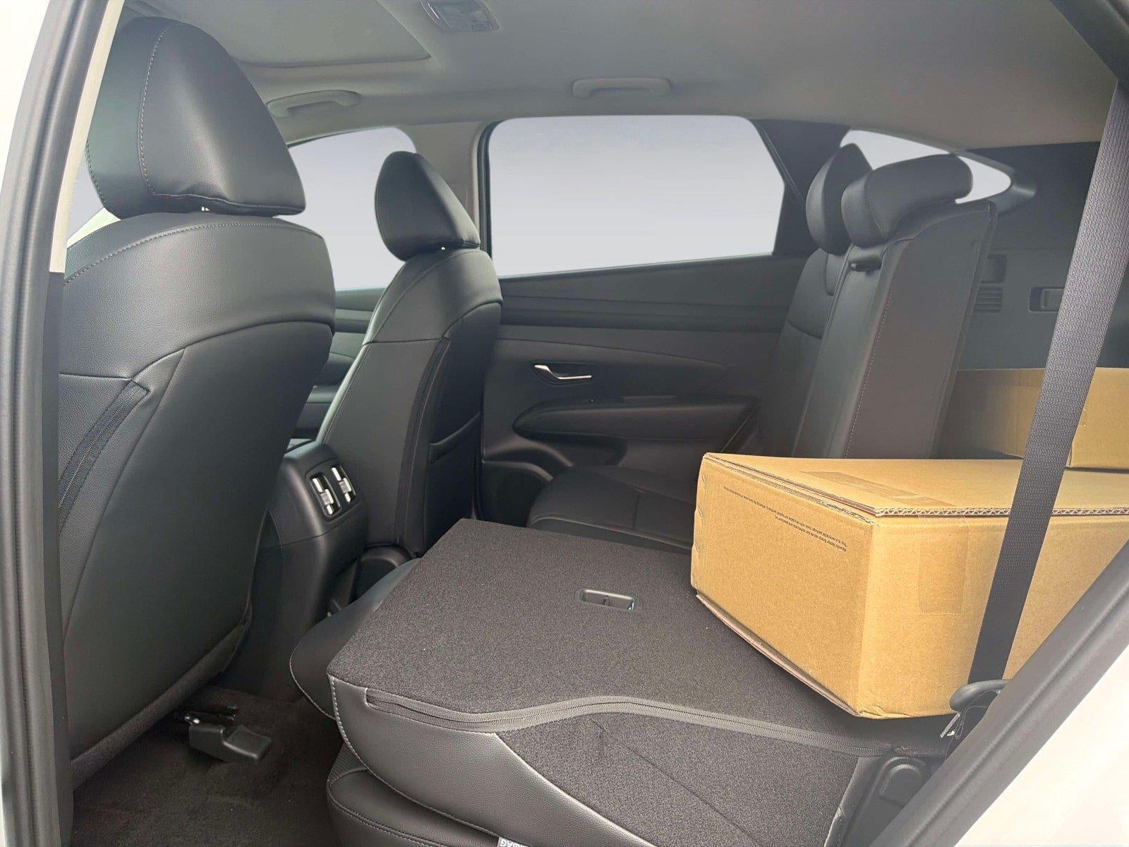2026 Hyundai TUCSON SEL Premium FWD