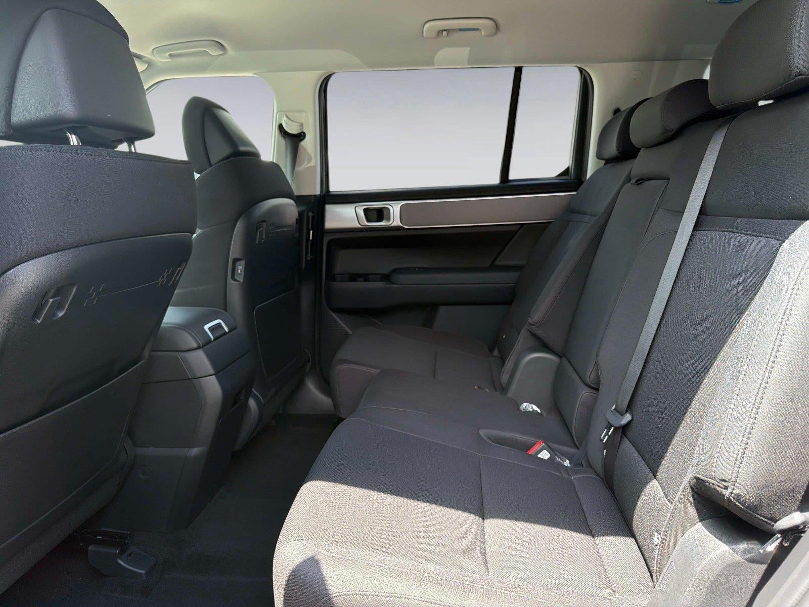 2027 Hyundai SANTA FE SE FWD