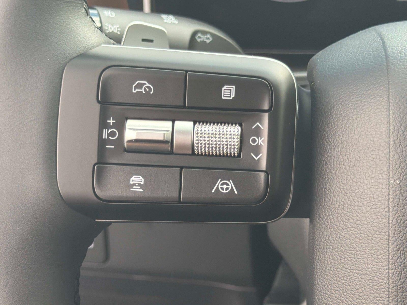 2027 Hyundai SANTA FE SE FWD