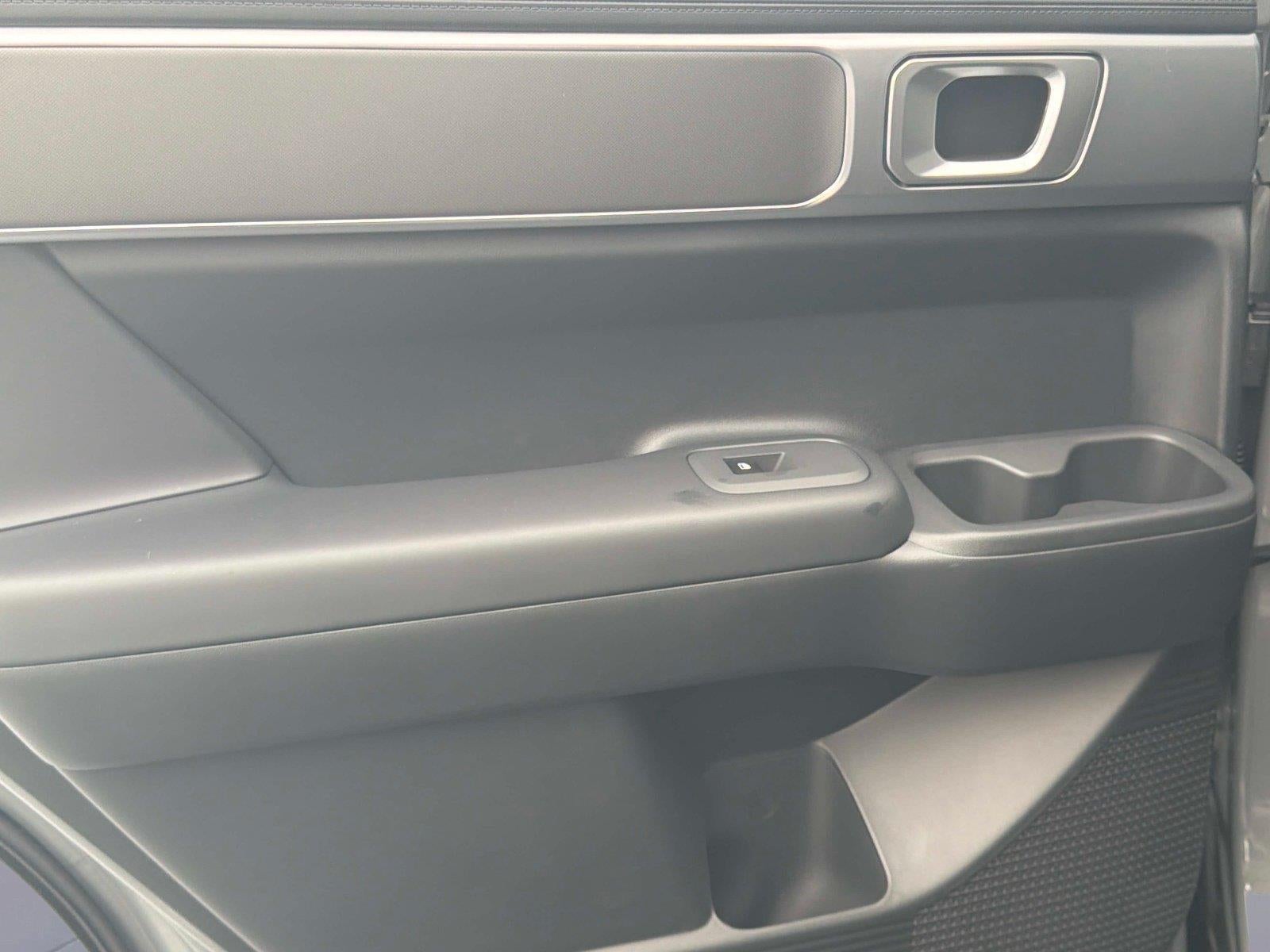 2027 Hyundai SANTA FE SE FWD
