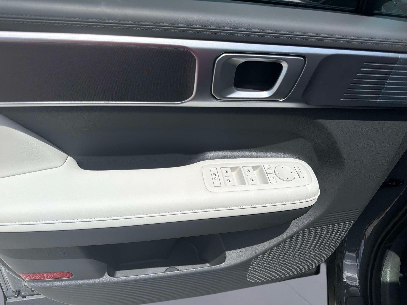 2027 Hyundai SANTA FE SE FWD