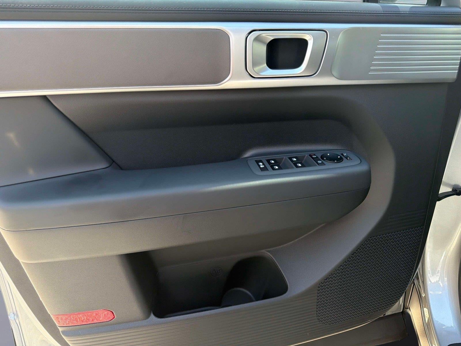 2027 Hyundai SANTA FE SE FWD