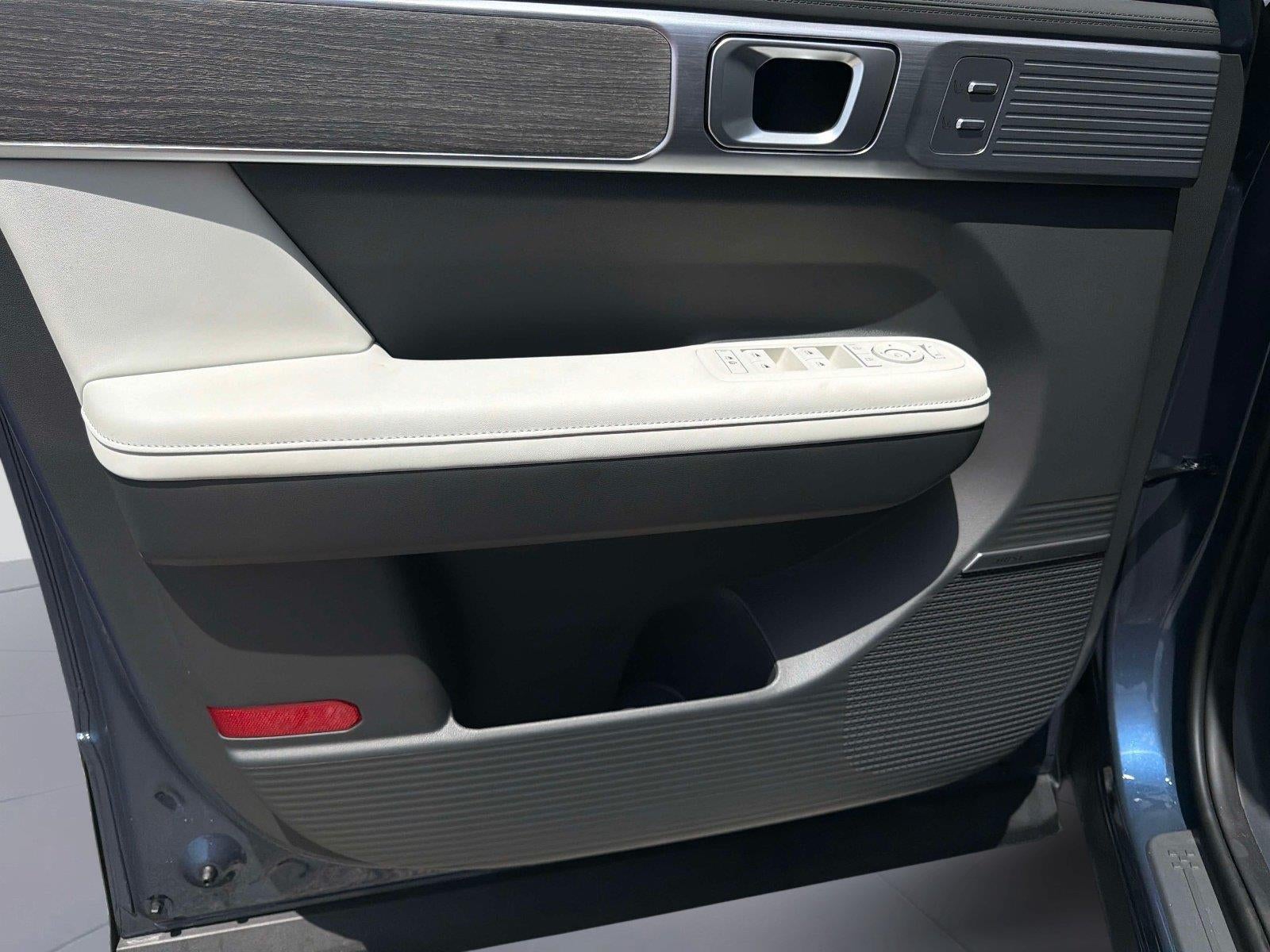 2027 Hyundai SANTA FE SE FWD