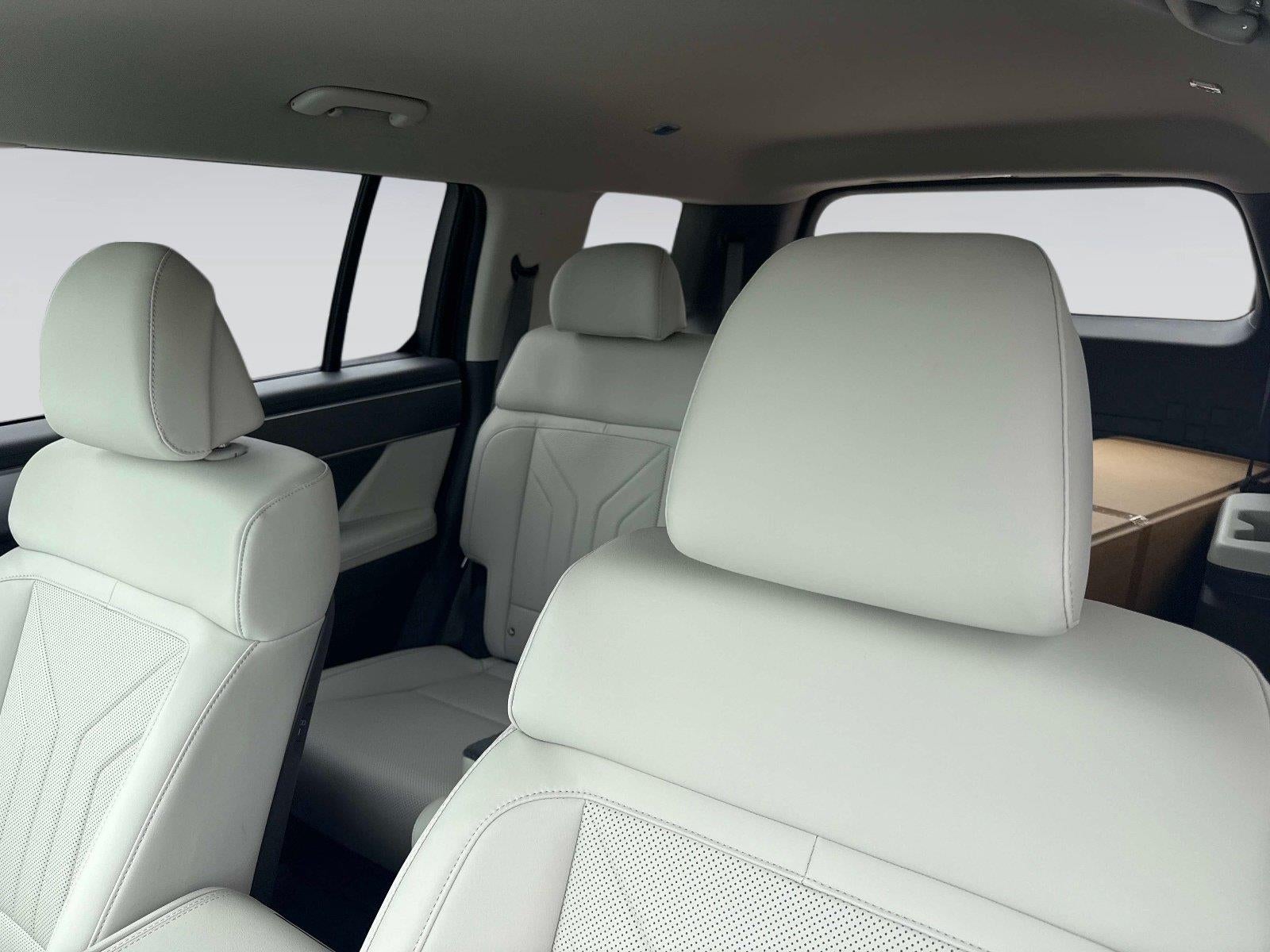 2027 Hyundai SANTA FE SEL FWD