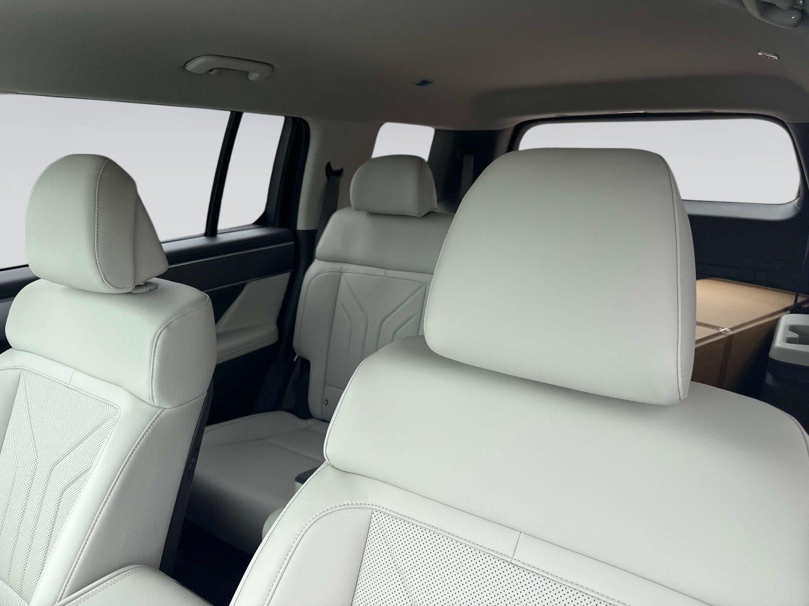 2027 Hyundai SANTA FE SEL FWD