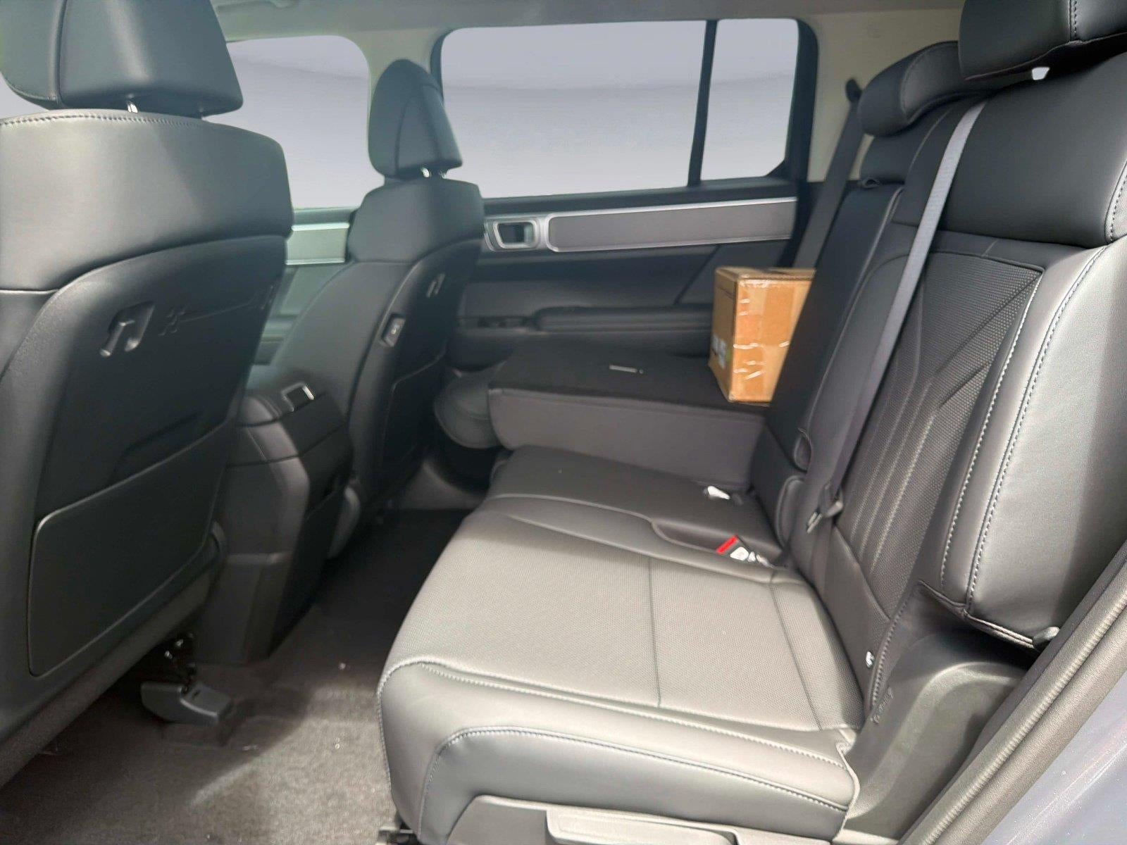 2027 Hyundai SANTA FE SEL FWD