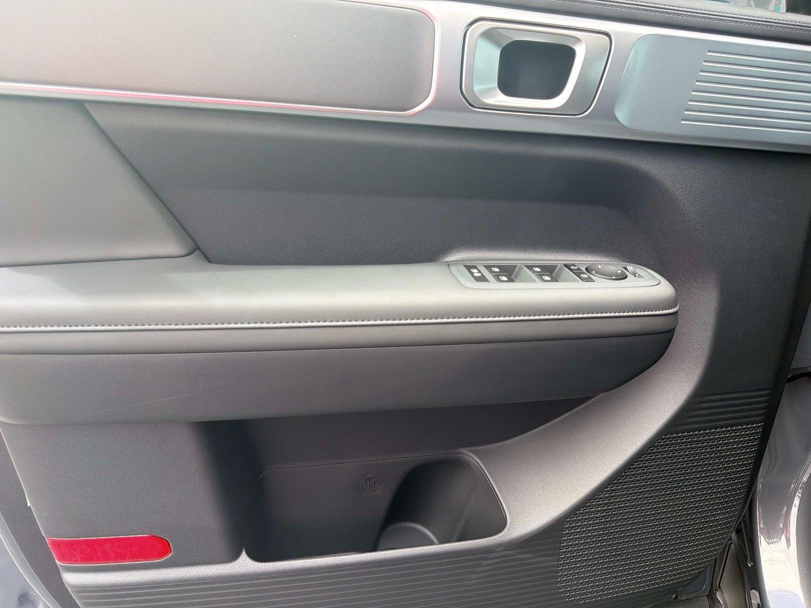 2027 Hyundai SANTA FE SEL FWD