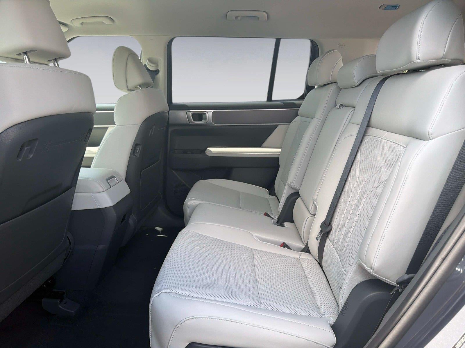 2027 Hyundai SANTA FE SEL FWD