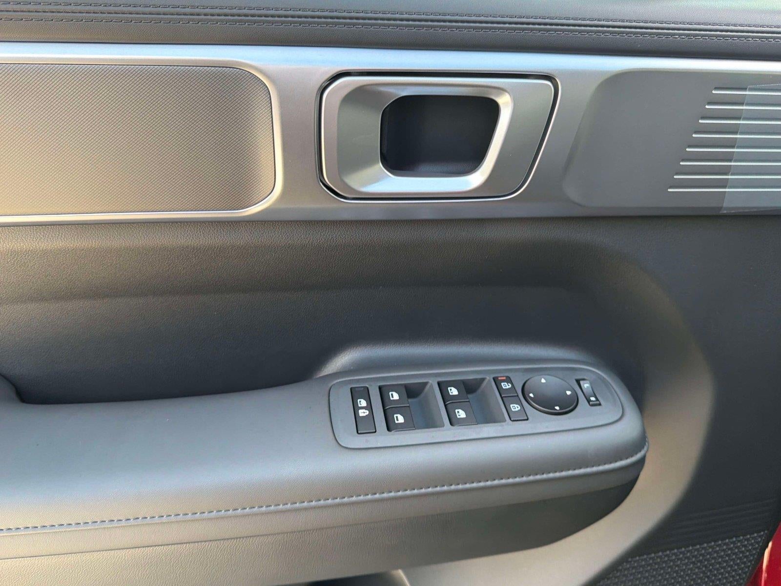2027 Hyundai SANTA FE SEL FWD