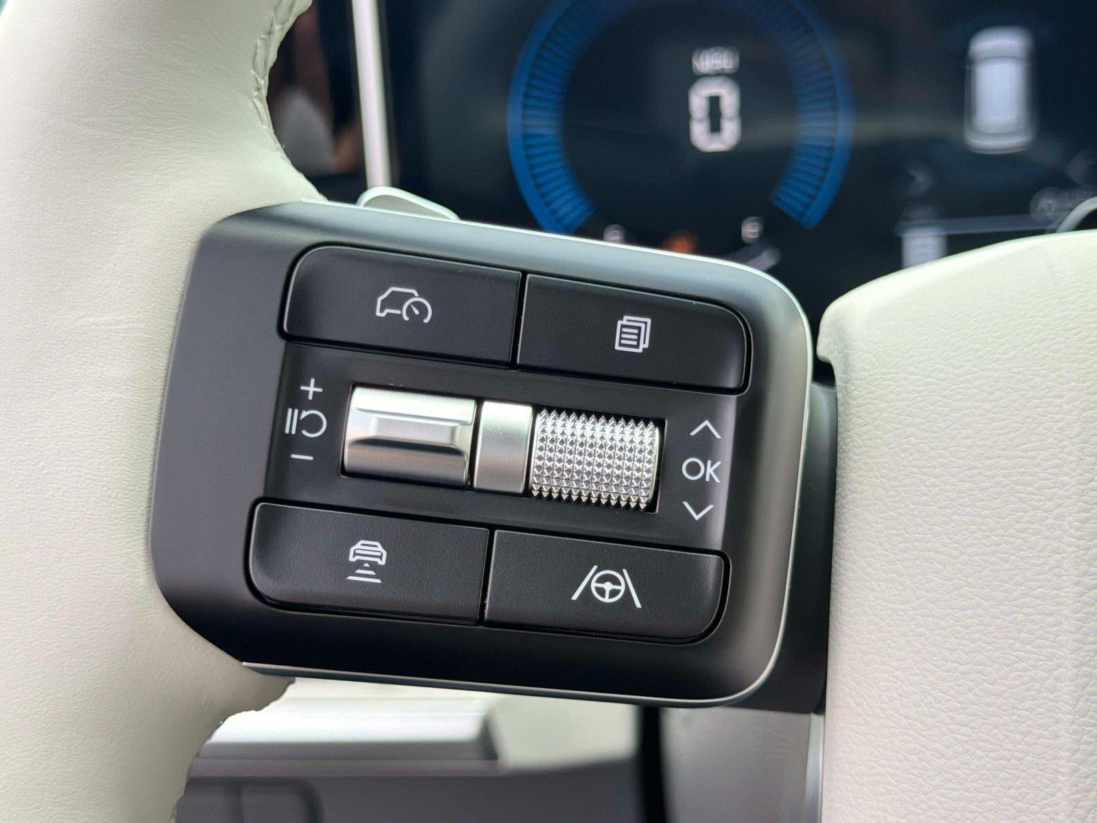 2027 Hyundai SANTA FE SEL FWD