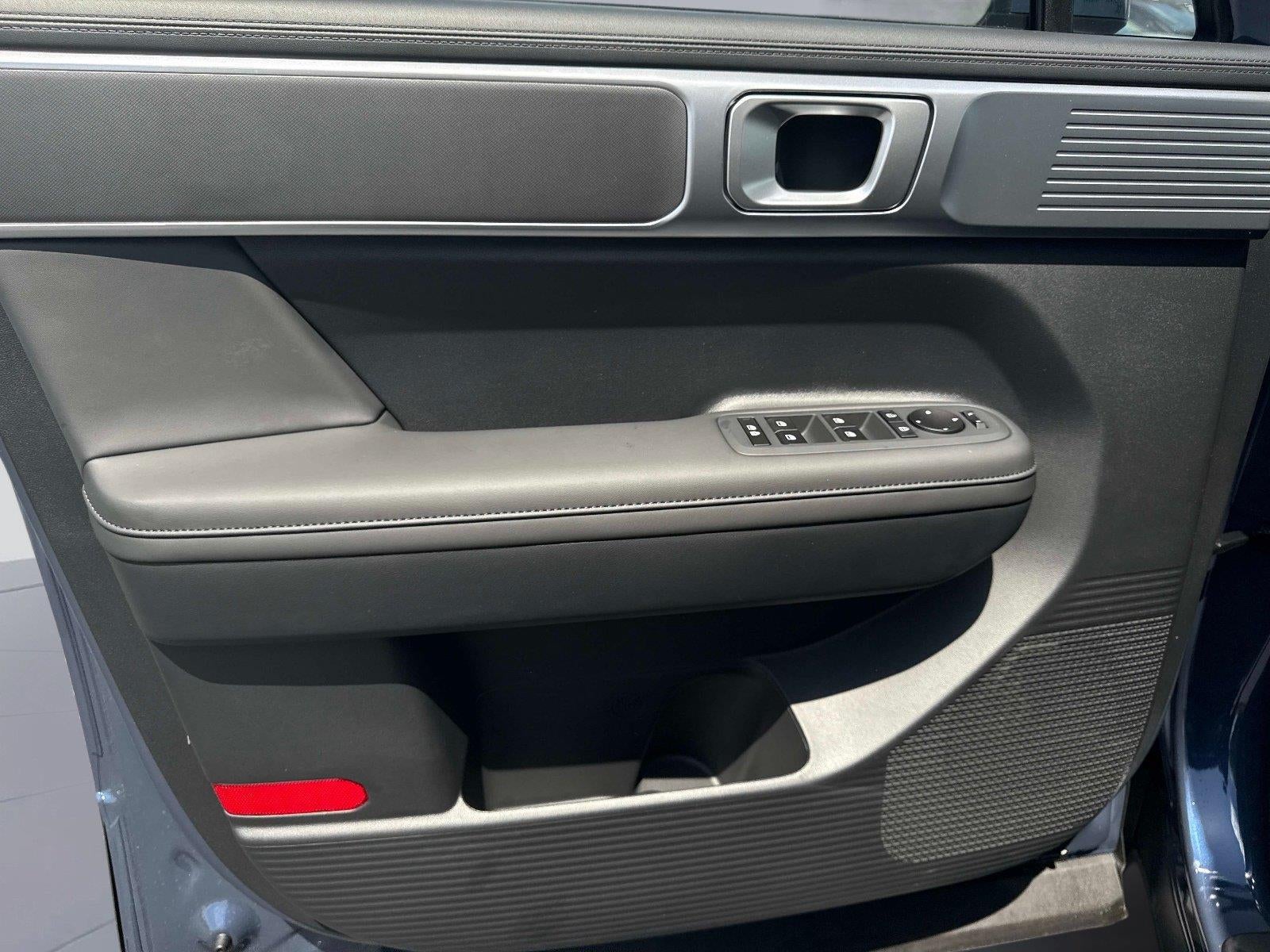 2027 Hyundai SANTA FE SEL FWD