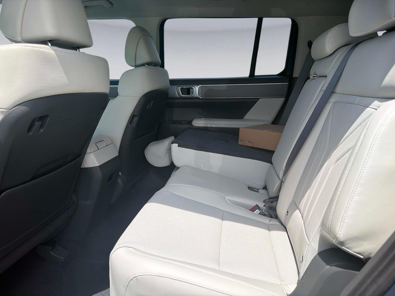 2027 Hyundai SANTA FE SEL FWD