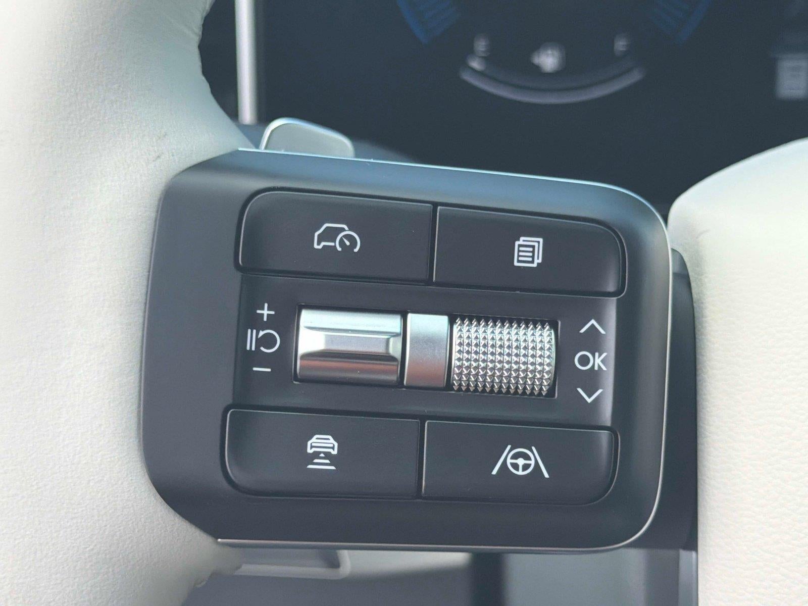 2027 Hyundai SANTA FE SEL FWD