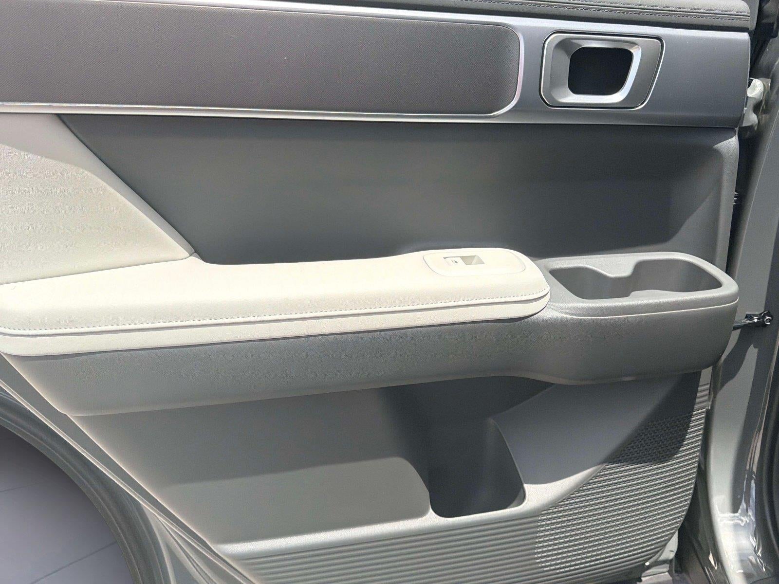 2027 Hyundai SANTA FE SEL FWD