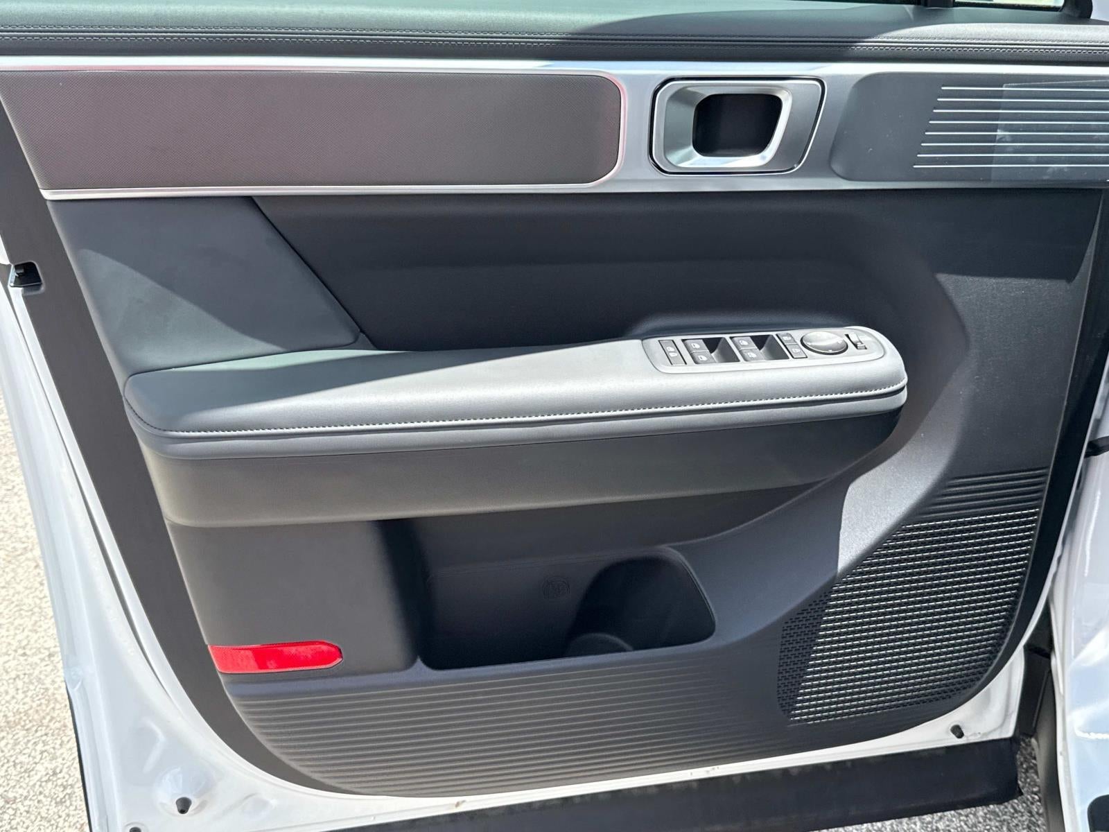 2025 Hyundai SANTA FE SEL FWD