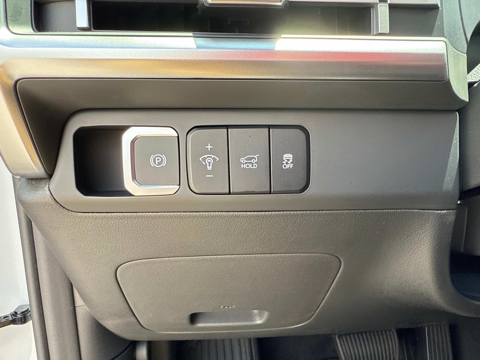 2025 Hyundai SANTA FE SEL FWD