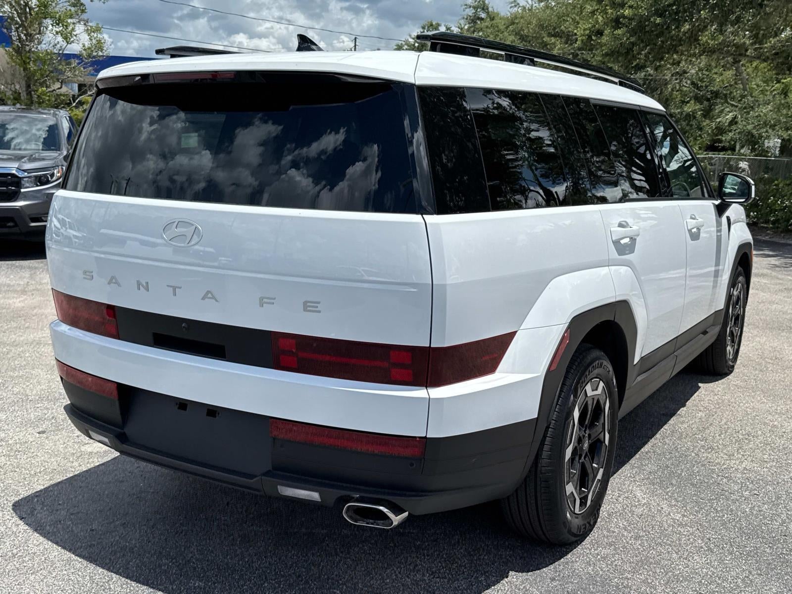 2025 Hyundai SANTA FE SEL FWD