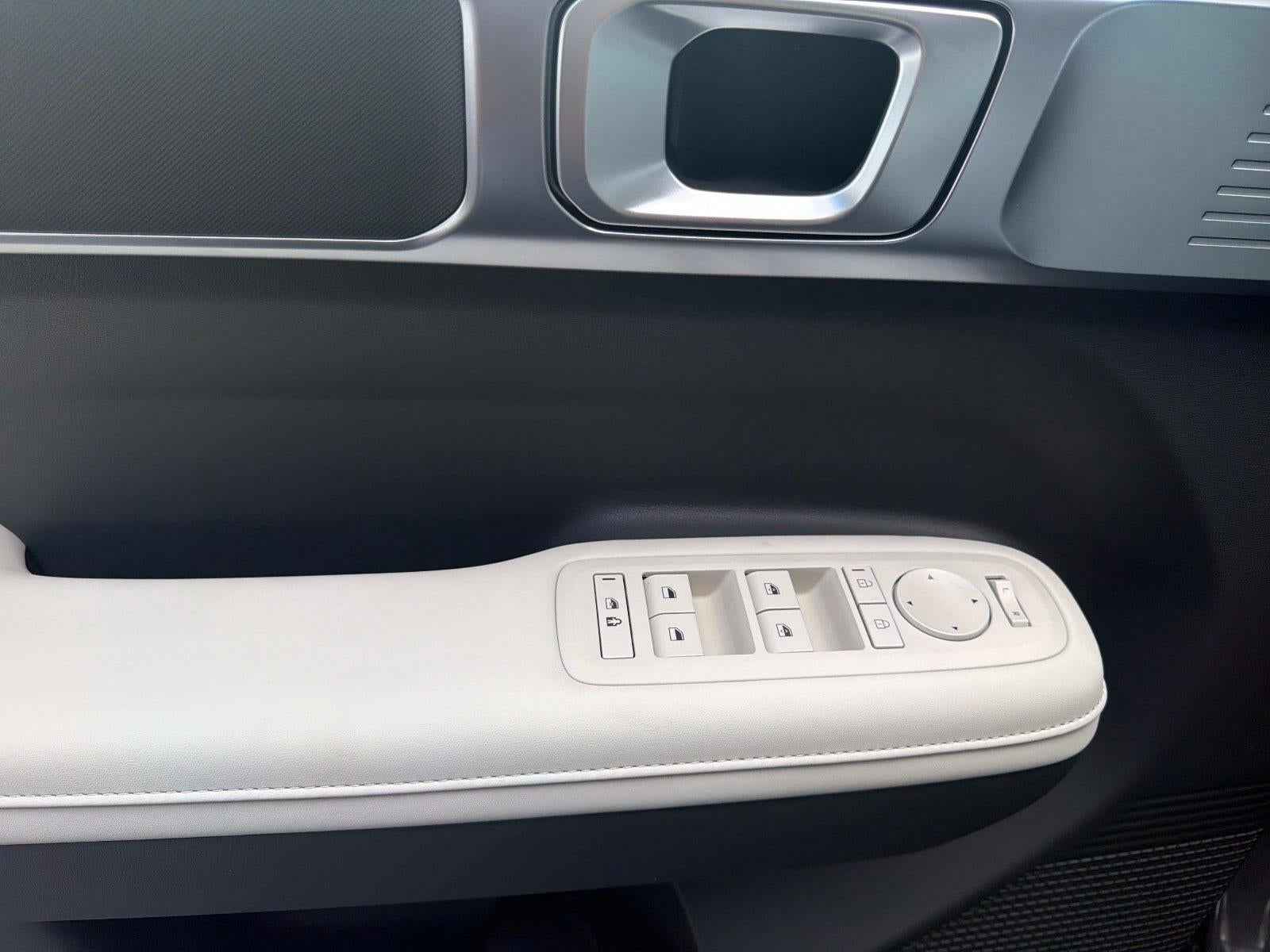 2027 Hyundai SANTA FE SEL FWD