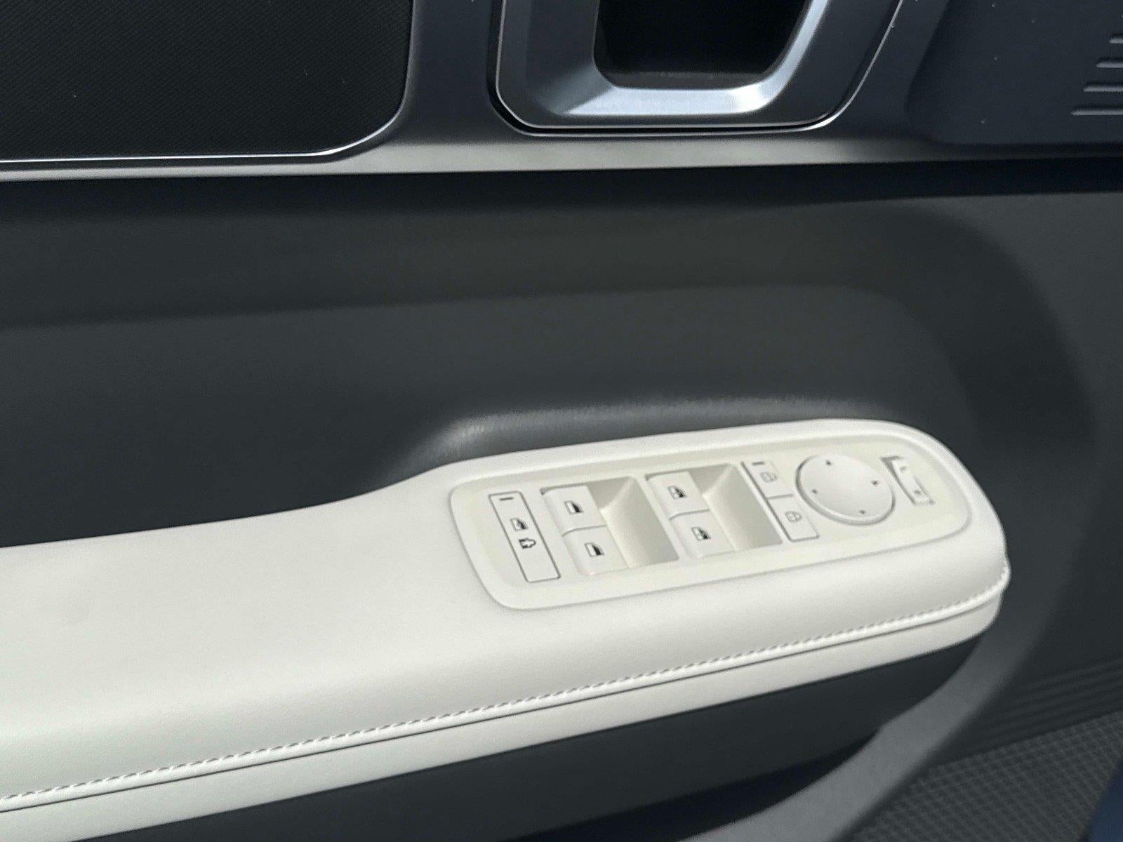 2027 Hyundai SANTA FE SEL FWD