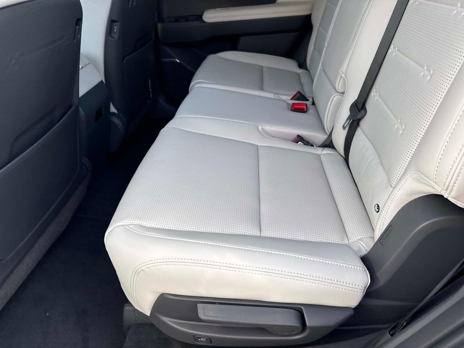 2027 Hyundai SANTA FE HYBRID Limited