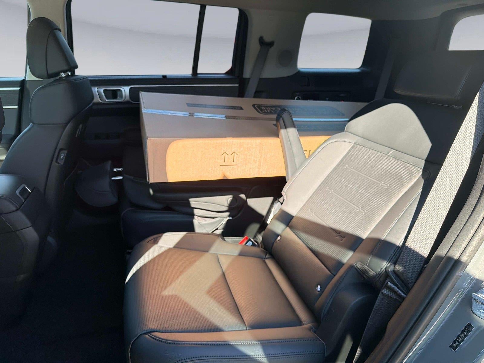 2027 Hyundai SANTA FE HYBRID Limited