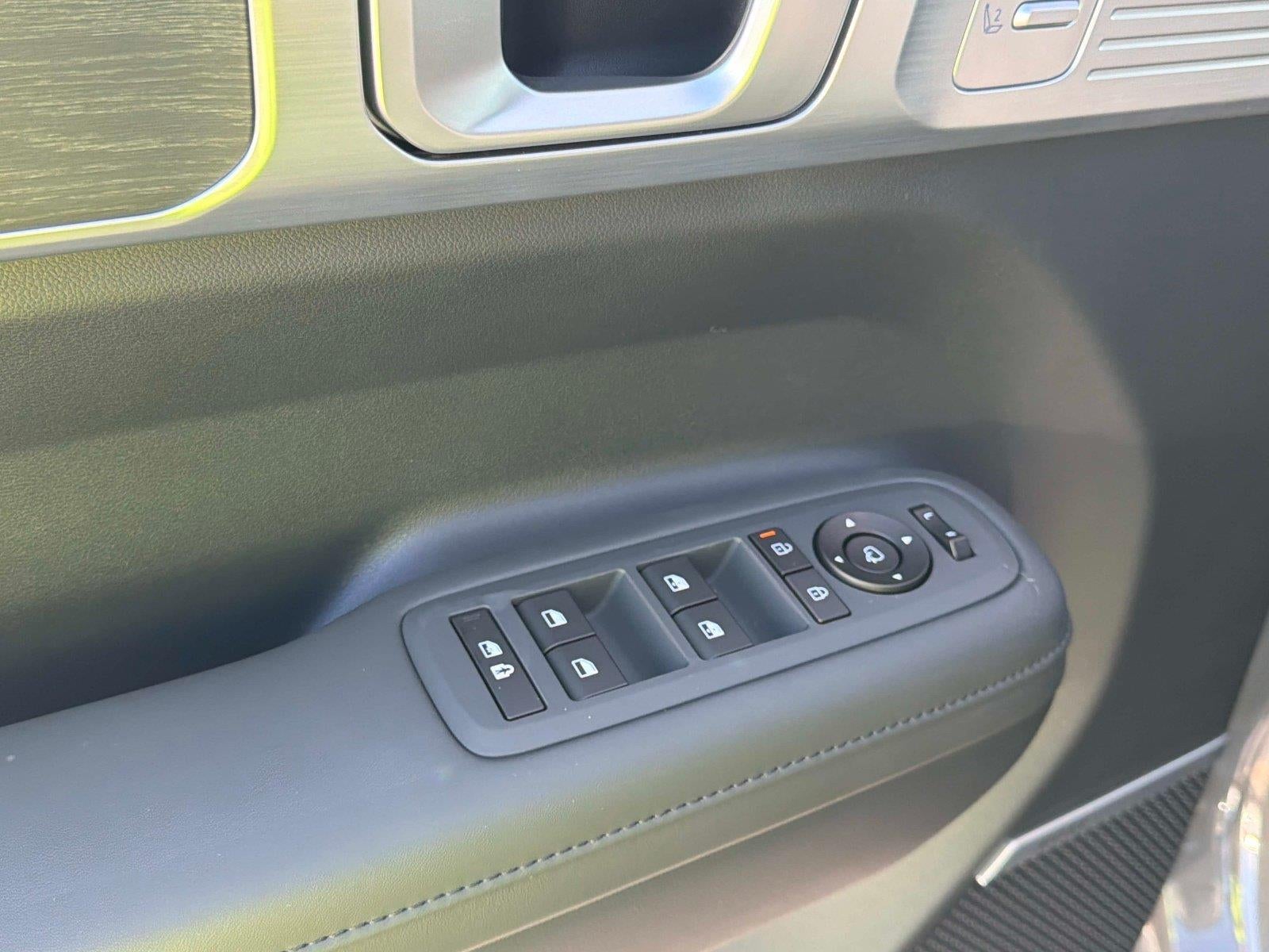 2027 Hyundai SANTA FE HYBRID Limited