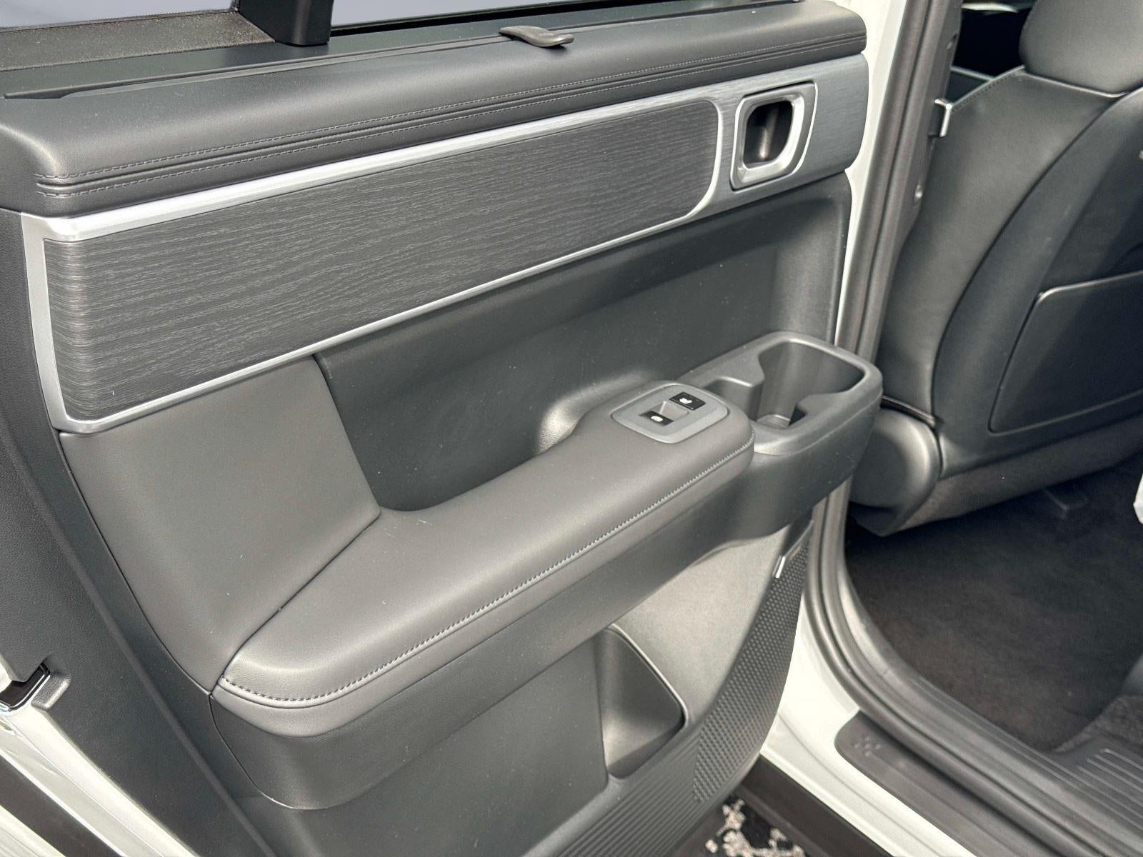 2026 Hyundai SANTA FE Limited FWD