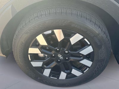 2025 Hyundai SANTA CRUZ SEL Activity