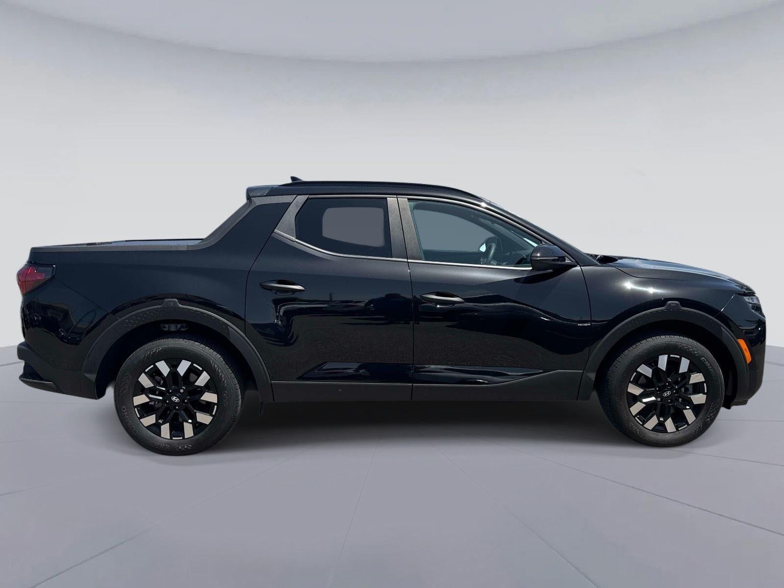 2025 Hyundai SANTA CRUZ SEL Activity