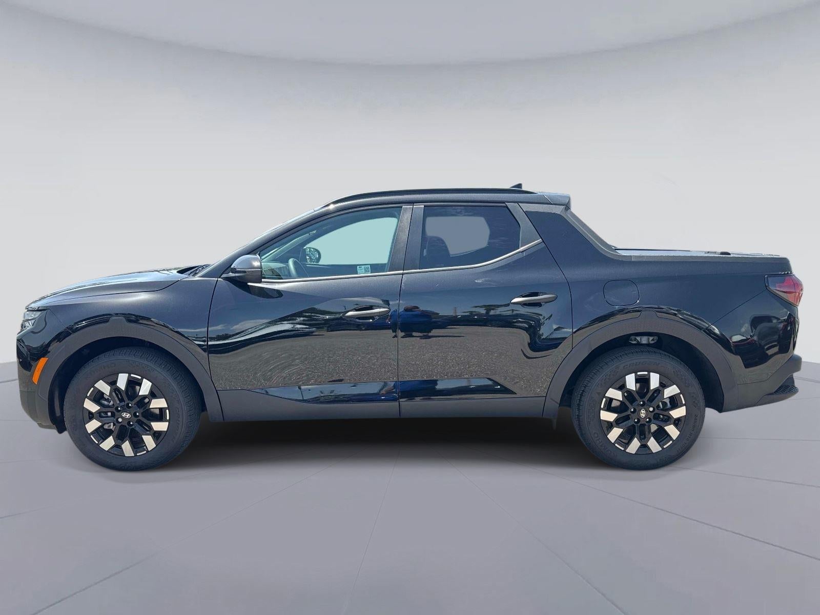 2025 Hyundai SANTA CRUZ SEL Activity