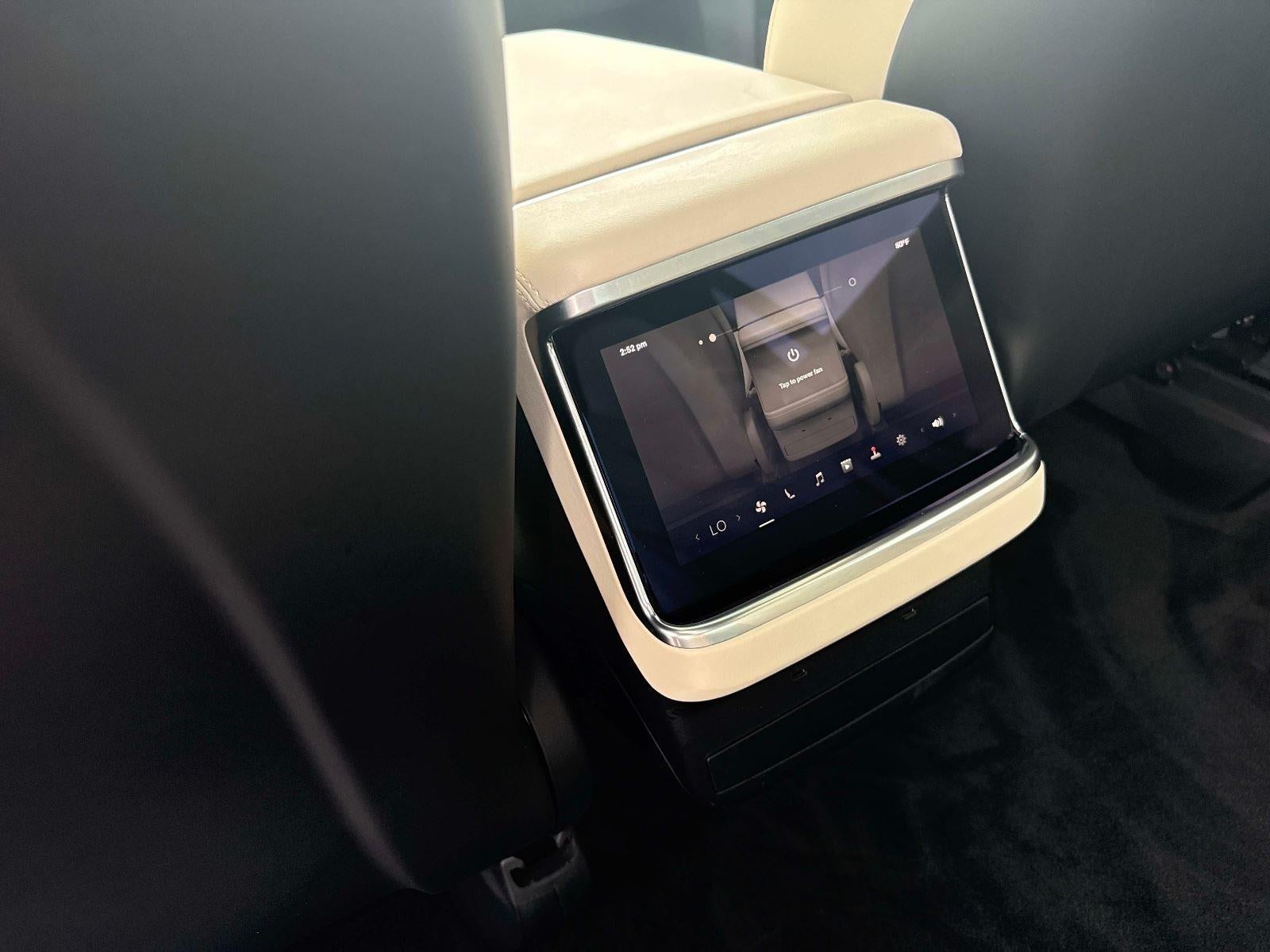 2022 Tesla Model X Plaid