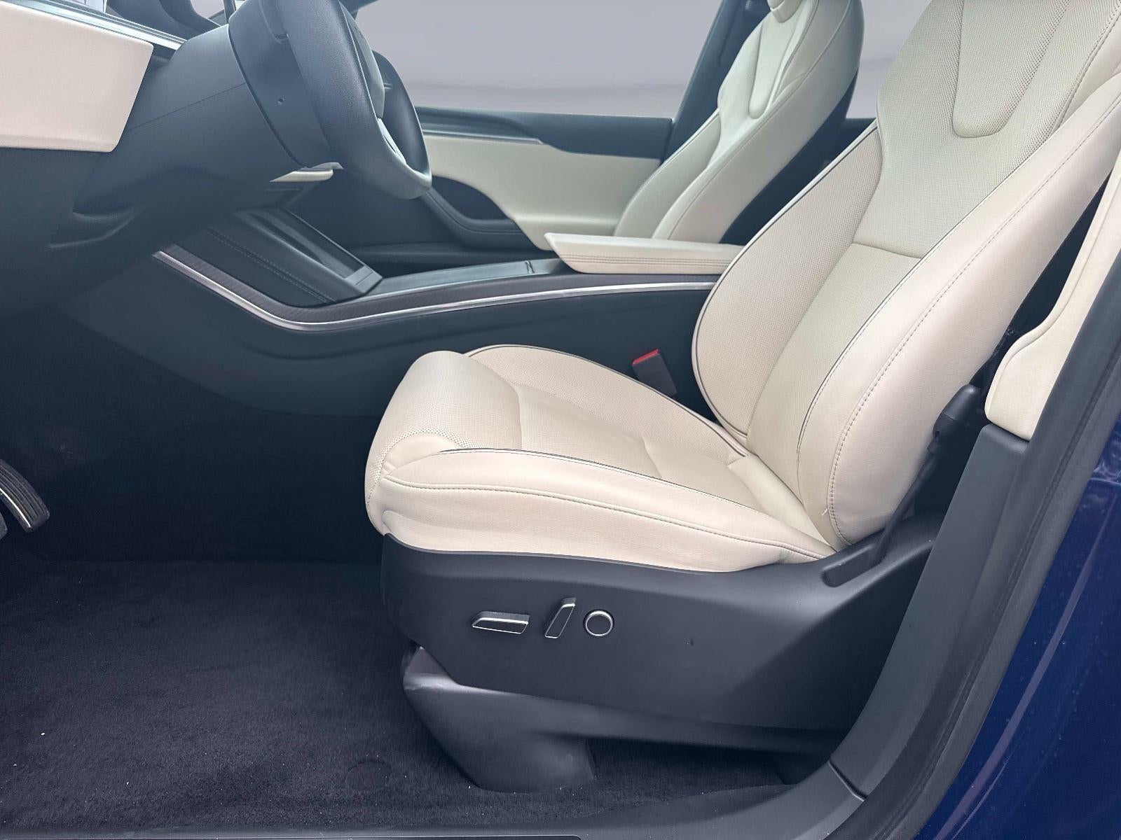 2022 Tesla Model X Plaid