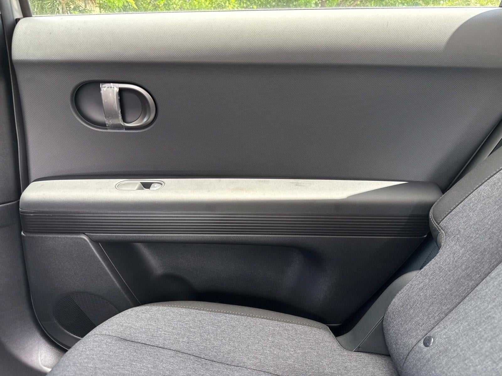 2025 Hyundai IONIQ 5 SE