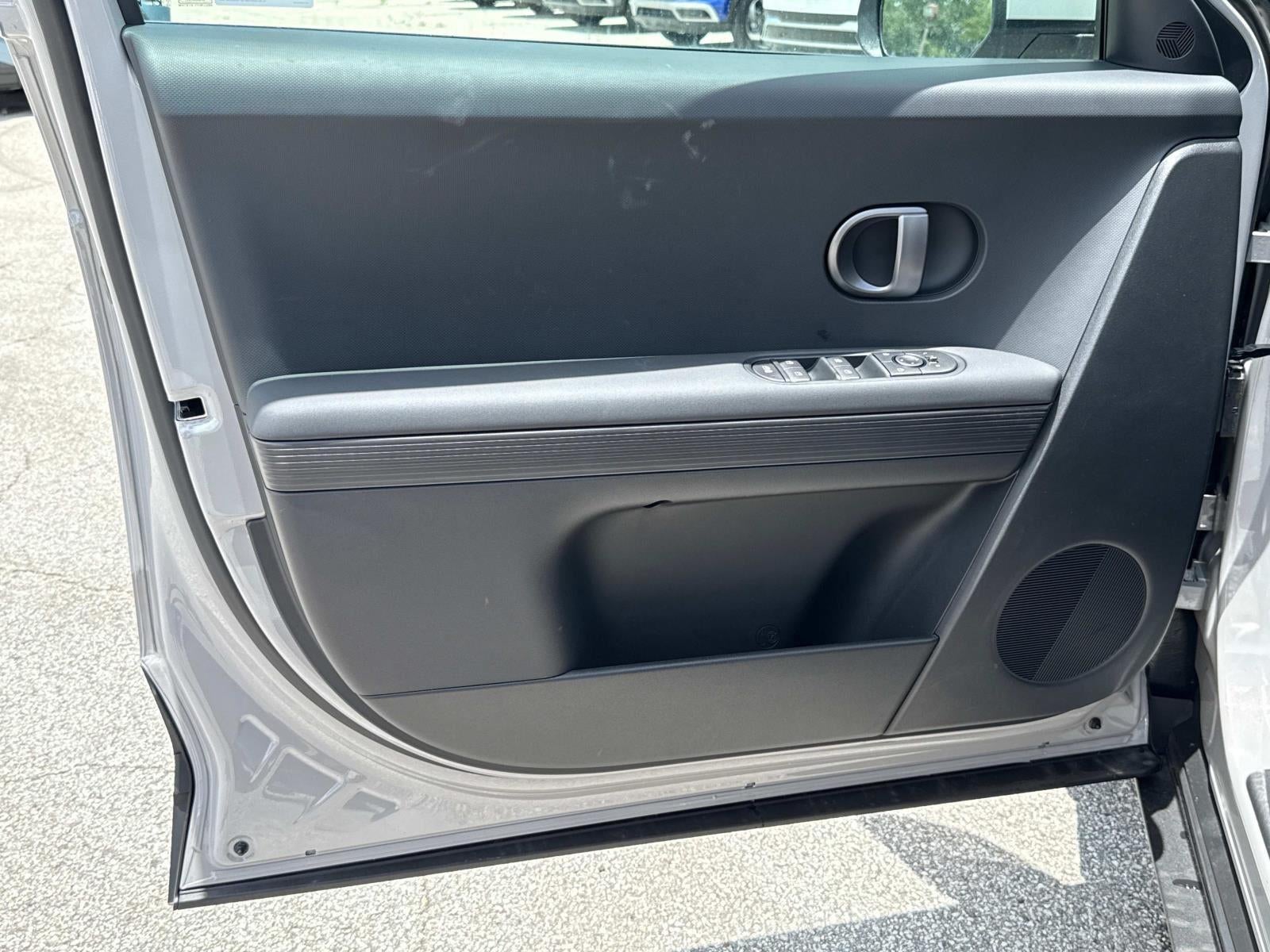 2025 Hyundai IONIQ 5 SE