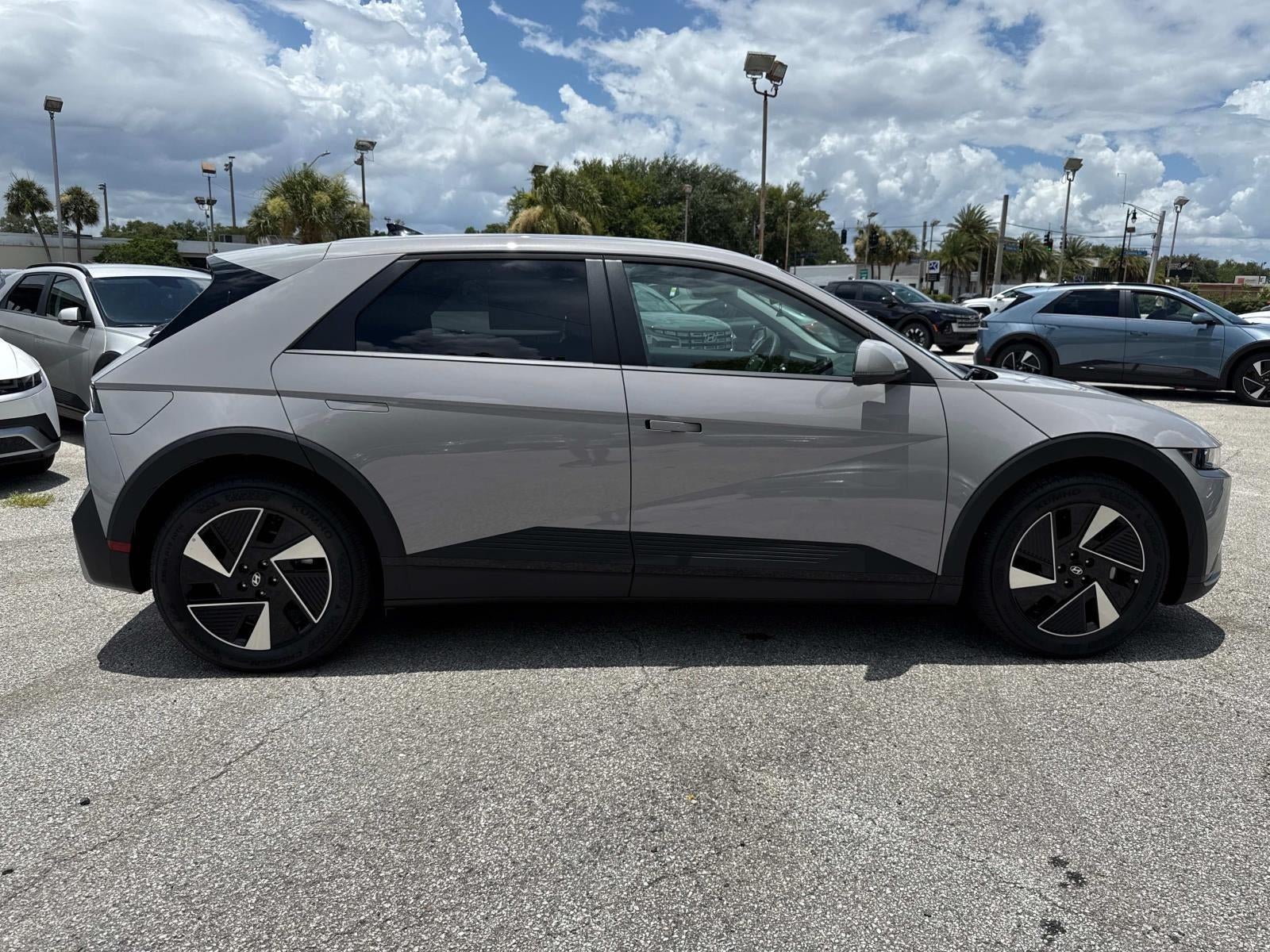 2025 Hyundai IONIQ 5 SE