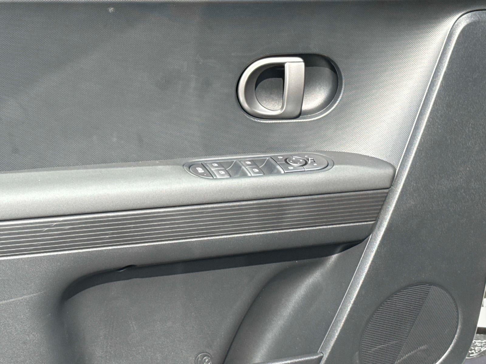 2026 Hyundai IONIQ 5 SE